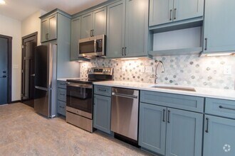 Building Photo - AVAILABLE JULY - Renovated Luxury 1 bed/1 ...