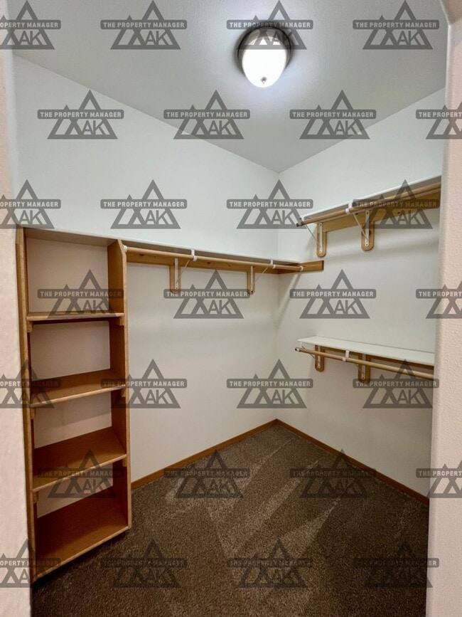 Building Photo - Spacious & Dog-Friendly 3BD/2BA Home with ...