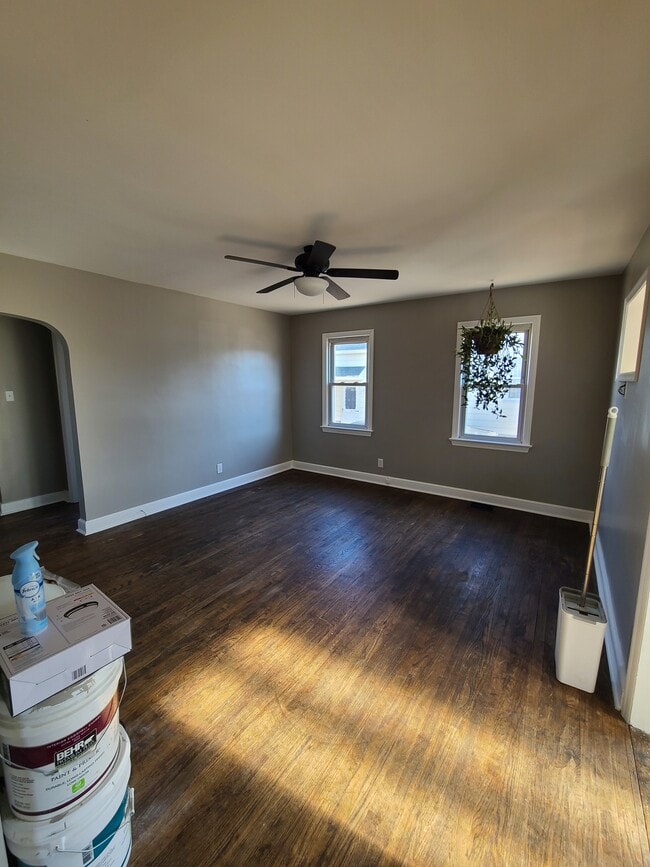 Building Photo - 35 5th Ave