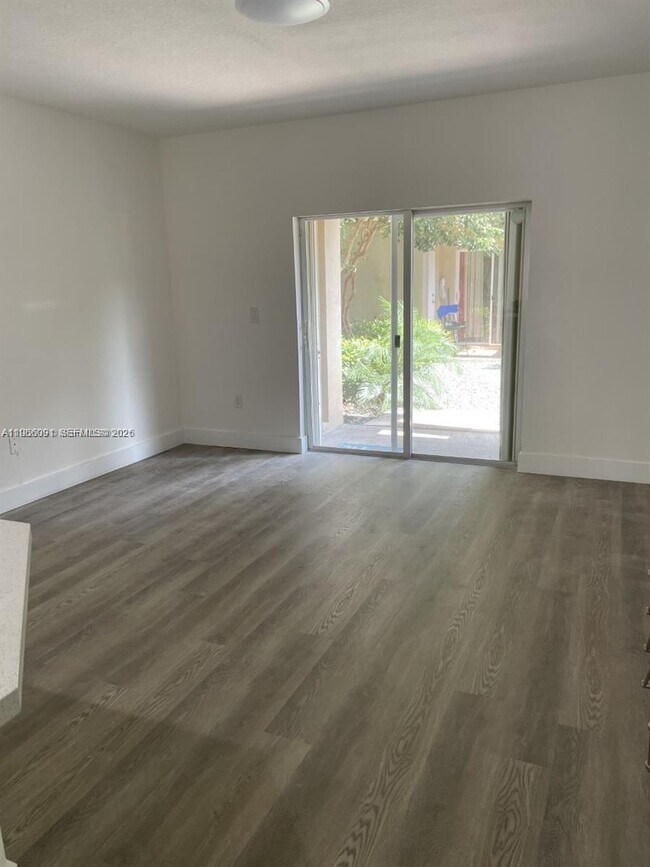 Building Photo - 5725 NW 114th Path