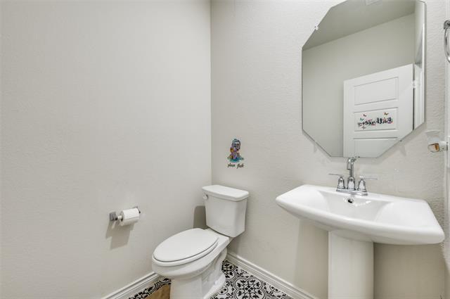 Building Photo - 9804 Cherrywood Wy