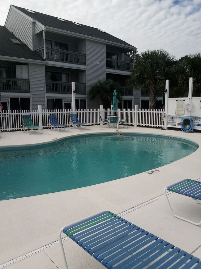 Building Photo - 27C Golf Colony