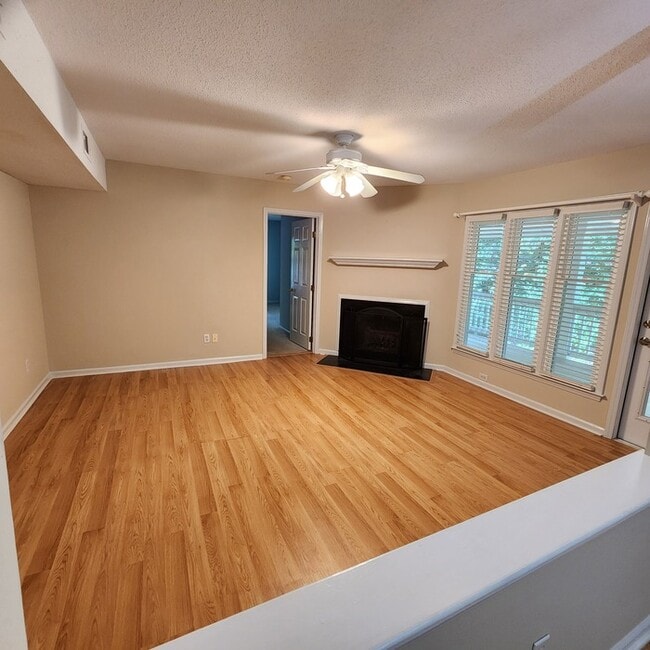 Building Photo - 2831 Edridge Ct