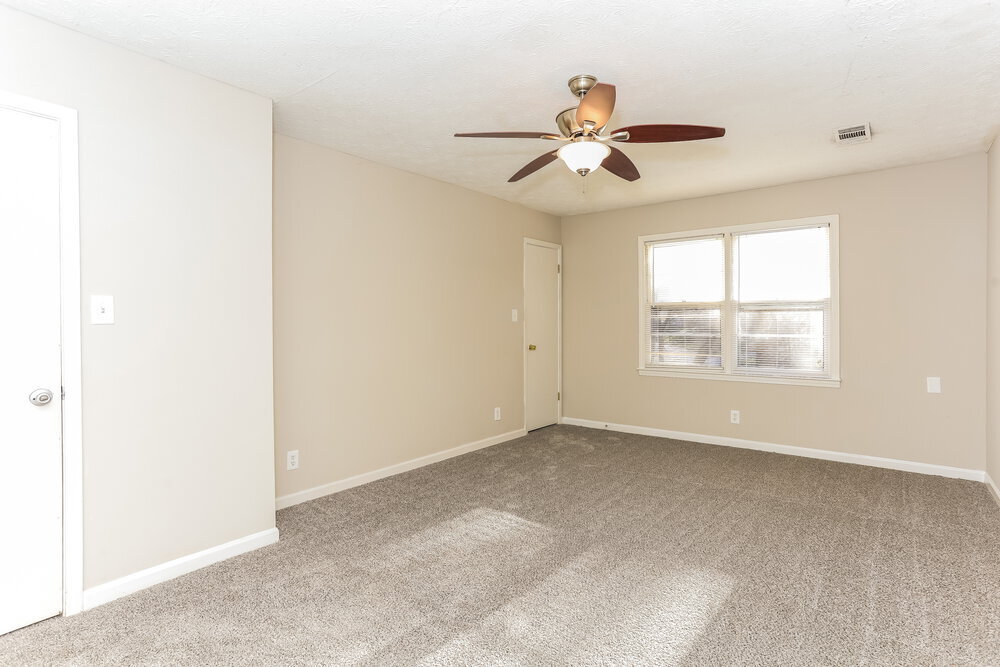 Building Photo - 3656 Chestnut Lake Ct