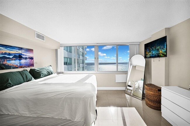 Building Photo - 7135 Collins Ave