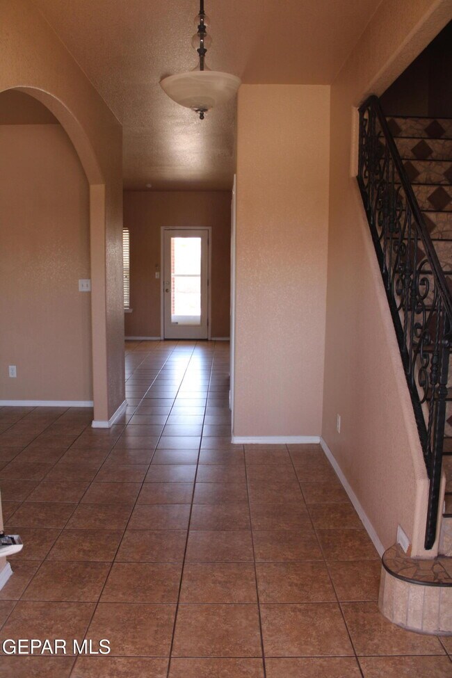 Building Photo - 4056 Tibuni Pl
