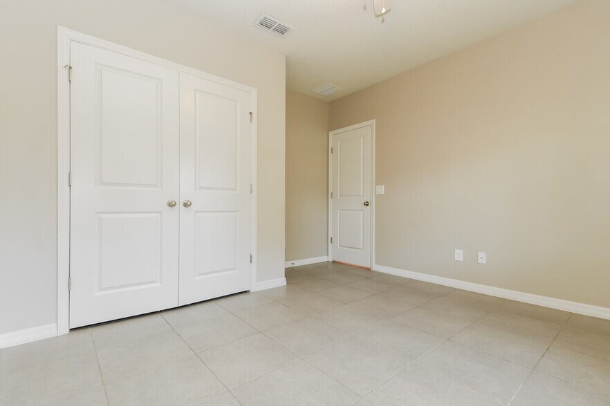 Building Photo - 1307 Banbridge Drive