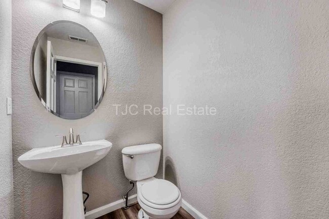 Building Photo - 20390 E 40th Ave