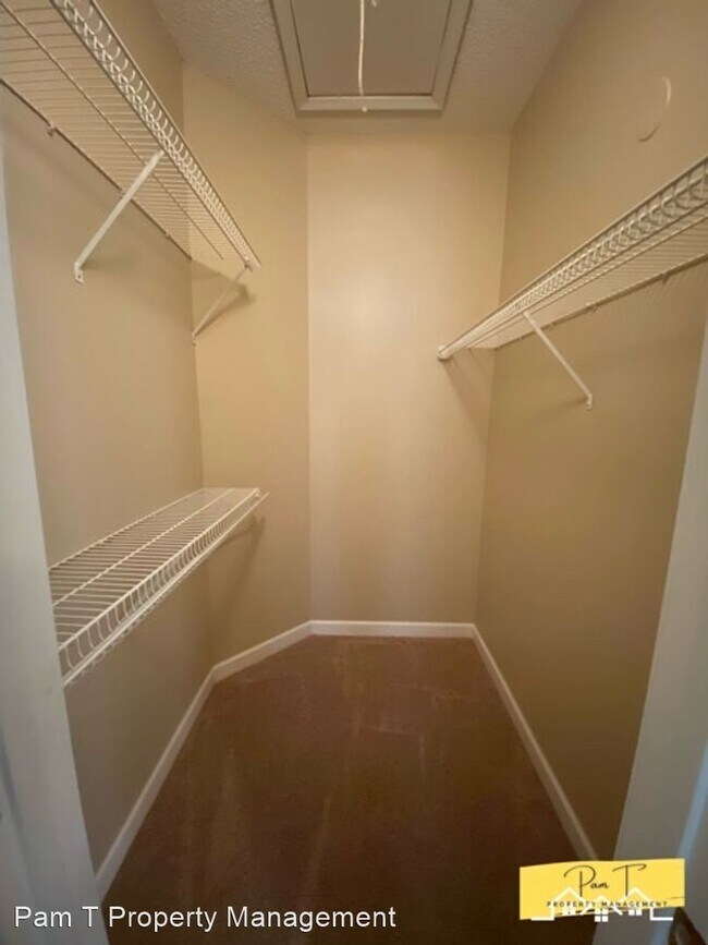 Building Photo - 2 br, 2 bath House - 3 Kingslan Ct.