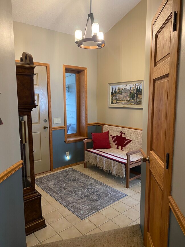 Building Photo - 391 N Somers Rd