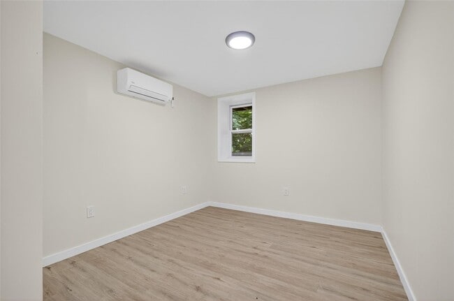 Building Photo - 46 Peddler Hill Rd