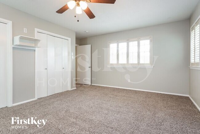 Building Photo - 1424 Wreyhill Dr