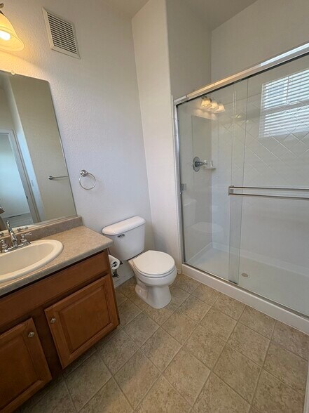 Guest Bathroom - 8490 Canyon Rim Trl