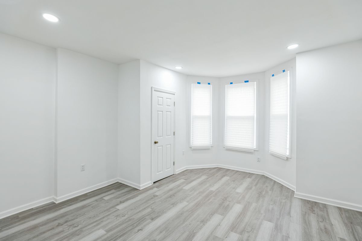 Building Photo - 5540 Harmer St