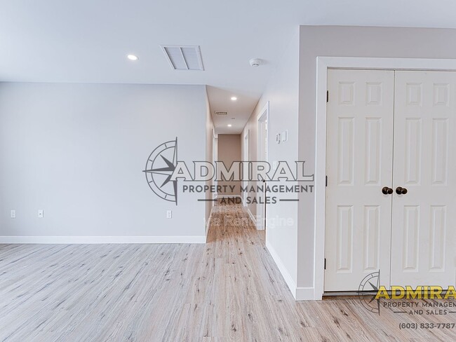 Building Photo - 3 Strafford Rd