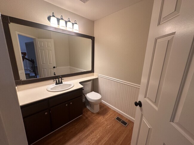 Building Photo - 4145 Rockford Dr