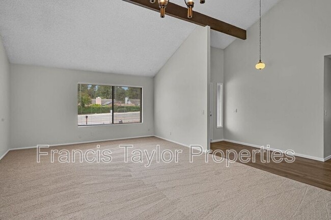 Building Photo - 929 Mulberry Dr