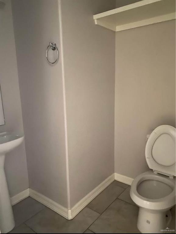 Building Photo - 10 Linda St