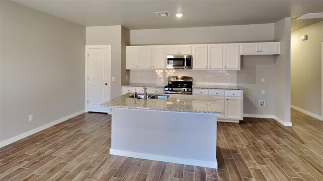 Building Photo - 18020 Lantana Loop