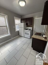 Building Photo - 4027 W Melrose St