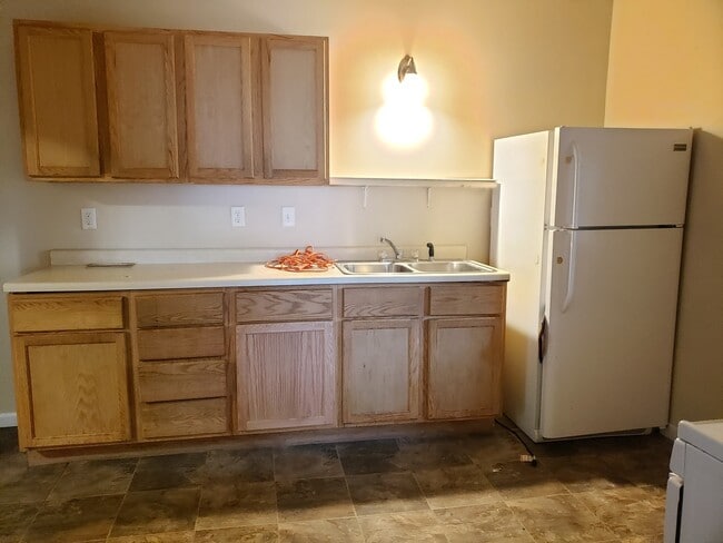 Building Photo - 912 S 4th Ave