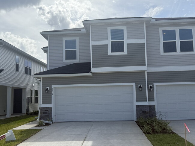 Building Photo - 6850 Rhapsody Rd