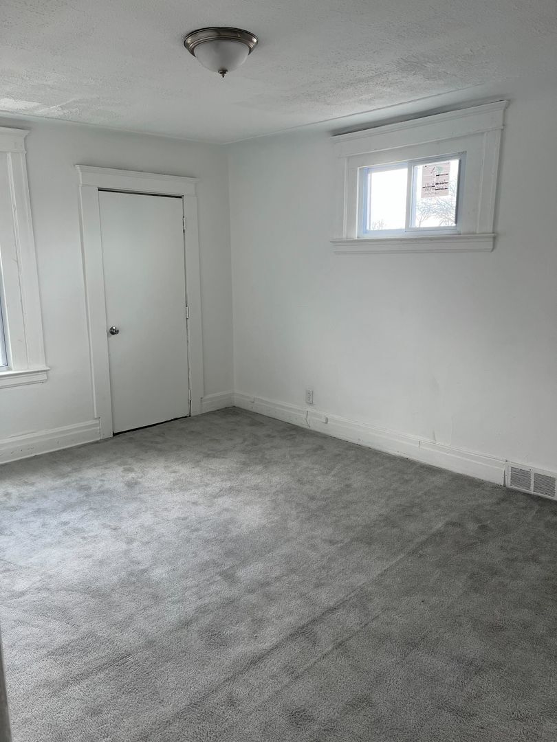 Building Photo - 6307/6311 Woodrow - Paralev LLC