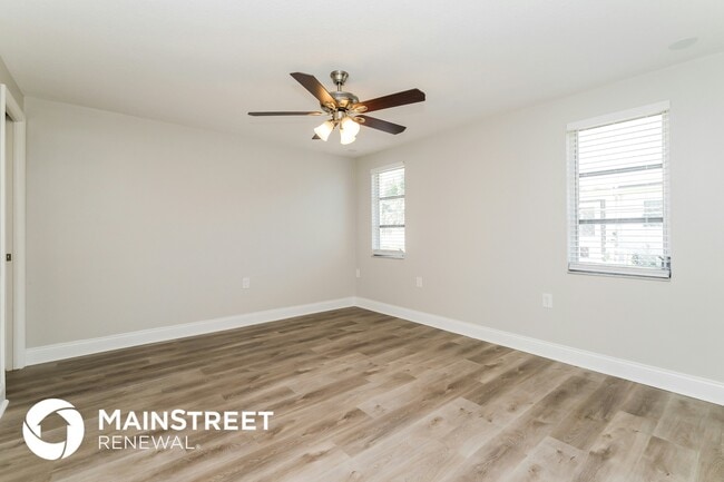 Building Photo - 9426 Legend Ln