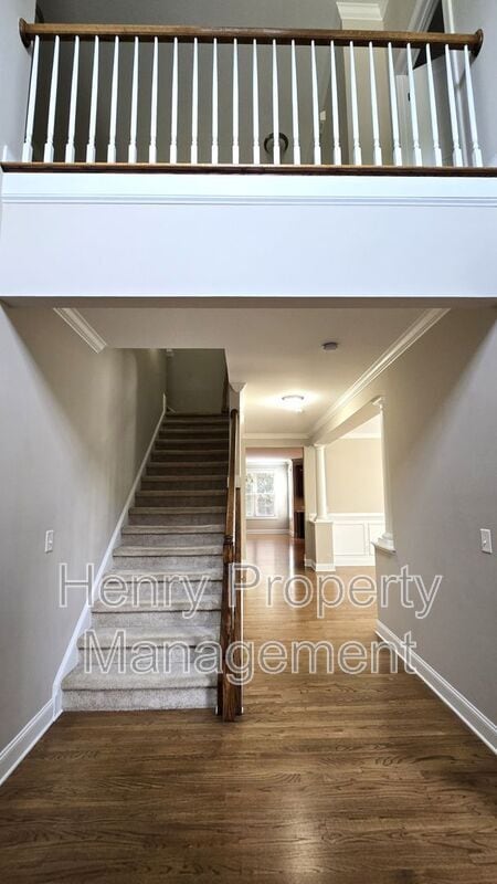 Building Photo - 121 Harvestwood Dr