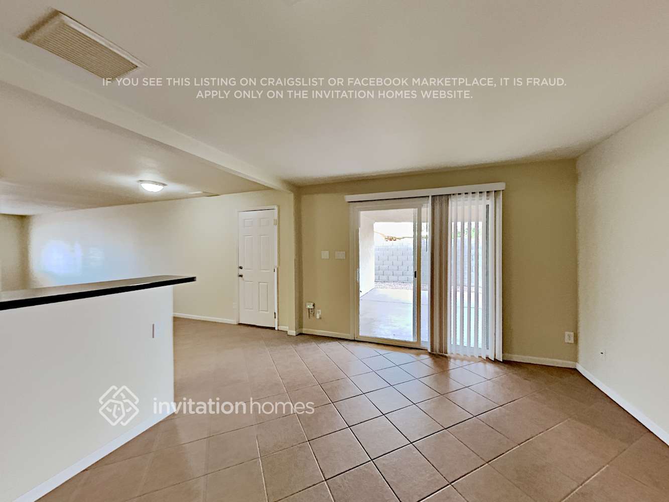 Building Photo - 3601 E Janice Wy