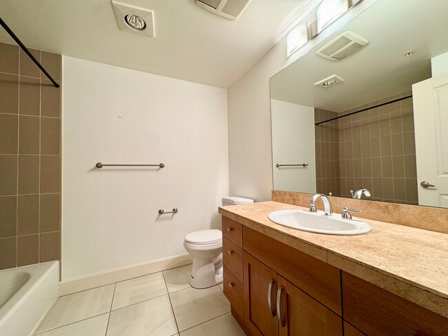 Building Photo - Starpoint Condominiums ~ Issaquah Highlands