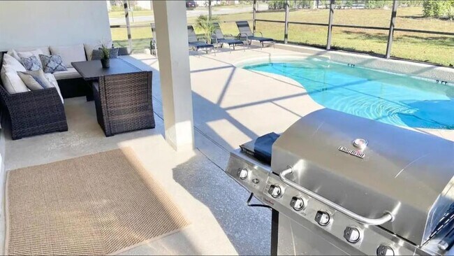 Building Photo - 2676 Calistoga Ave