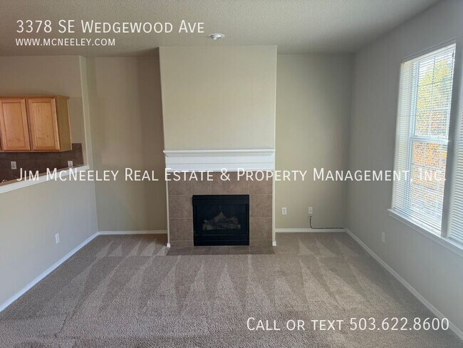 Building Photo - 3378 SE Wedgewood Ave