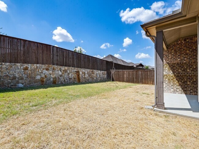 Building Photo - 1267 Binfield Dr