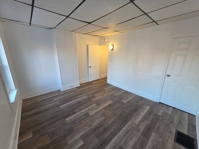 Building Photo - 1220 Lancaster Ave