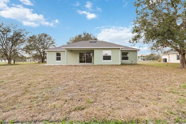 Building Photo - MOVE IN SPECIAL- Beautiful 4/2 Home on 3/4 Acre For Rent in St. Cloud