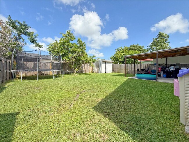 Building Photo - 18331 SW 135th Ave