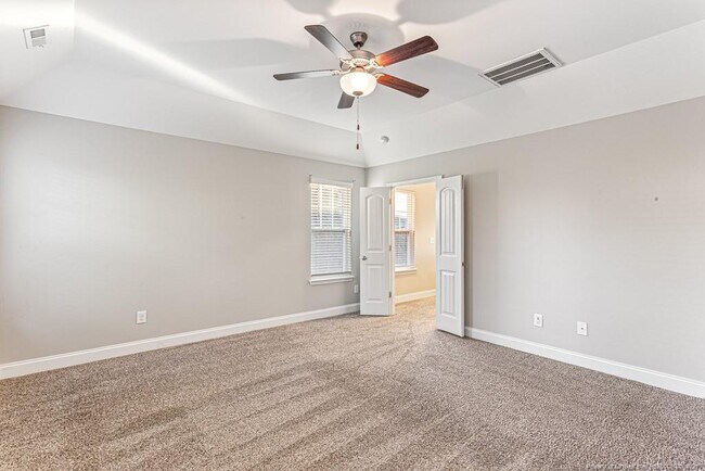 Building Photo - 2240 Mannington Dr