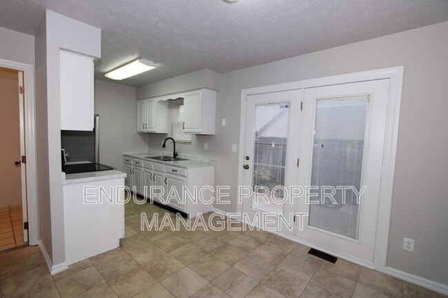 Building Photo - 3427 Sunbury Ln