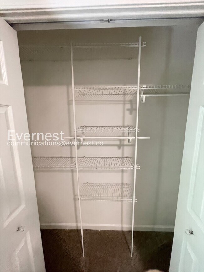 Building Photo - 2503 Elkmont Dr