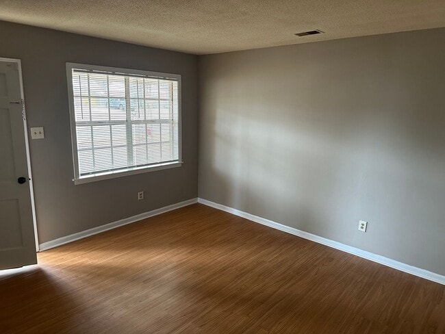 Building Photo - Newly Renovated 3 bed 1 bath in Southaven MS