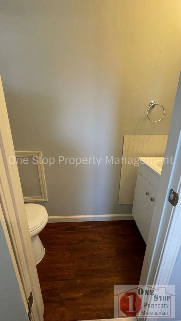 Building Photo - Beautiful 3 Bedroom 1.5 Bathroom in Kansas...
