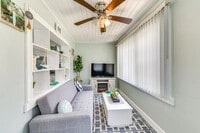 Building Photo - 340 78th Ave