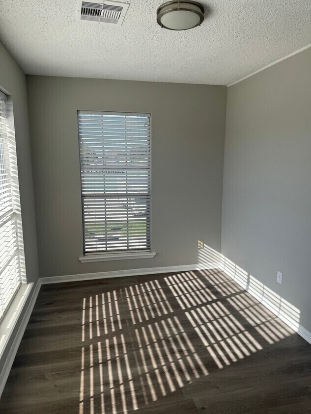 Building Photo - 2302 45th St