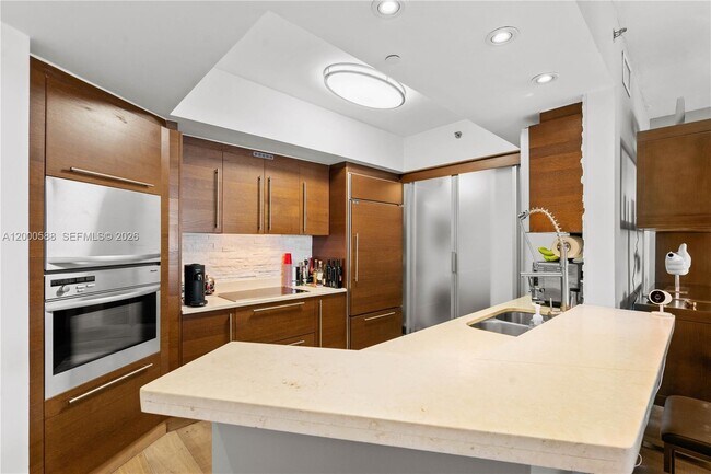 Building Photo - 450 Alton Rd