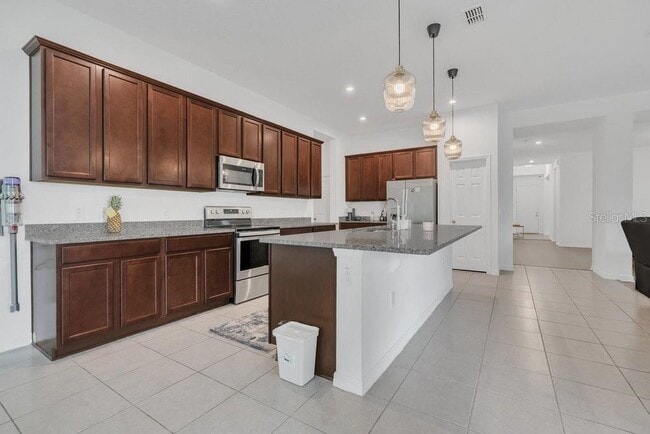 Building Photo - 12880 Westside Vlg Lp