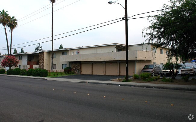 Building Photo - 4120 Kingsley St