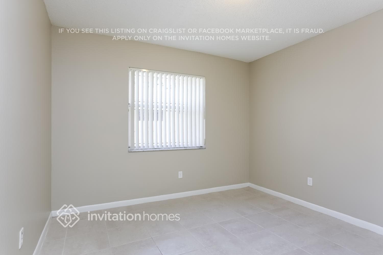 Building Photo - 9913 NW 9th Ct
