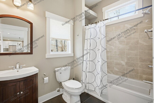 Building Photo - 401 Promontory Ridge