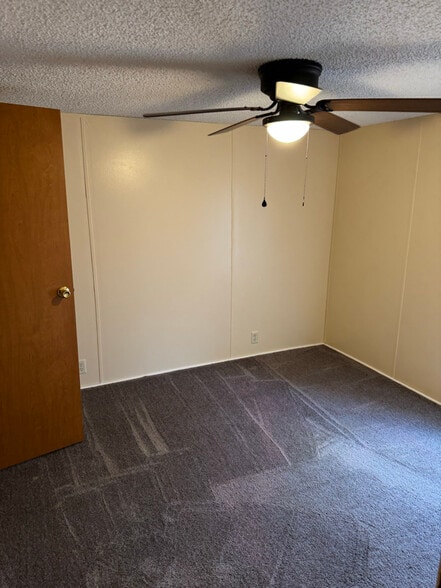 Building Photo - 1307 County Rd 1135